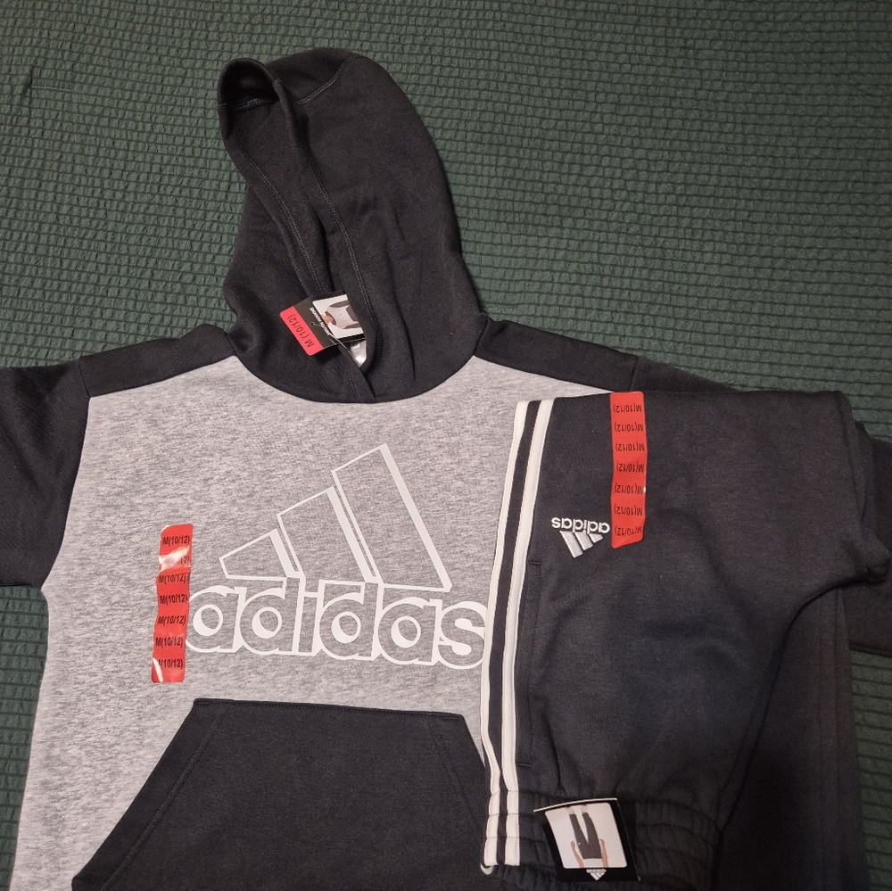Boys Adidas Outfit, Medium 10/12